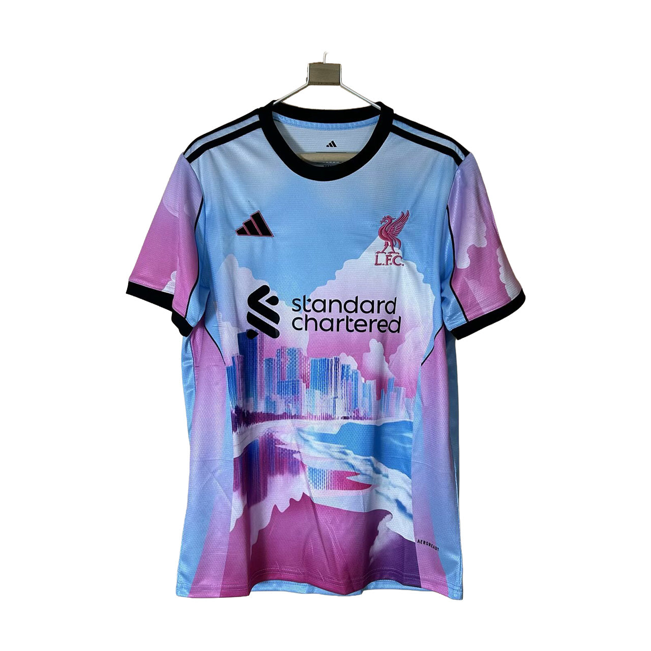 25/26 Camiseta EE Liverpool Tower