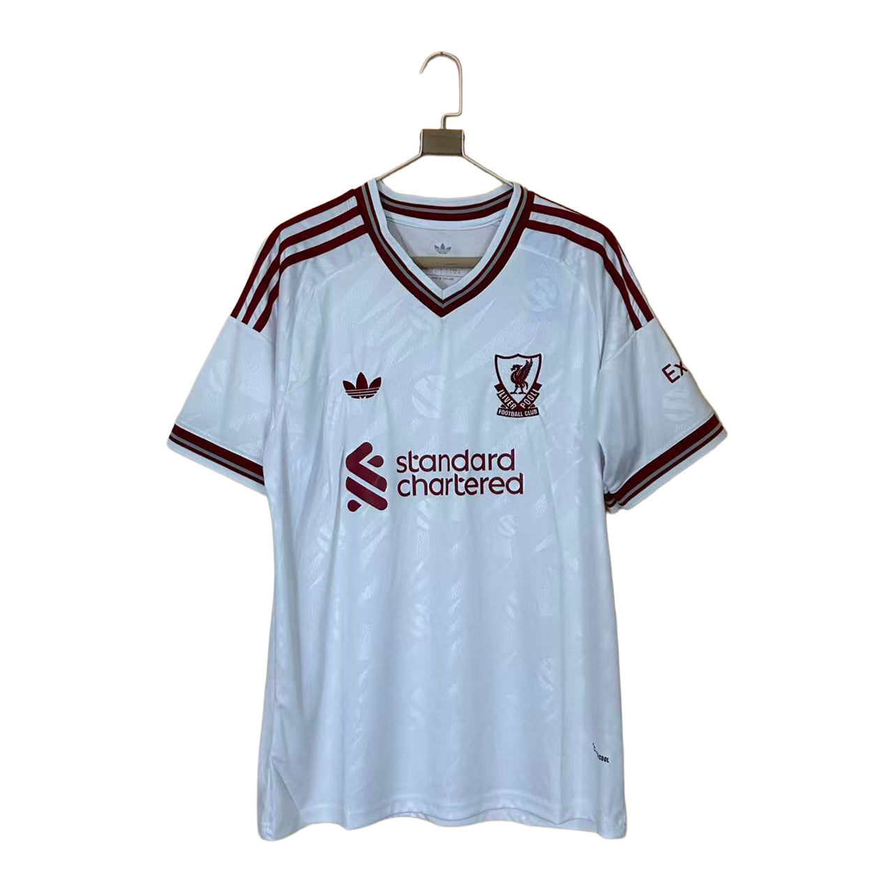 26/27 Camiseta EE Liverpool Blanca