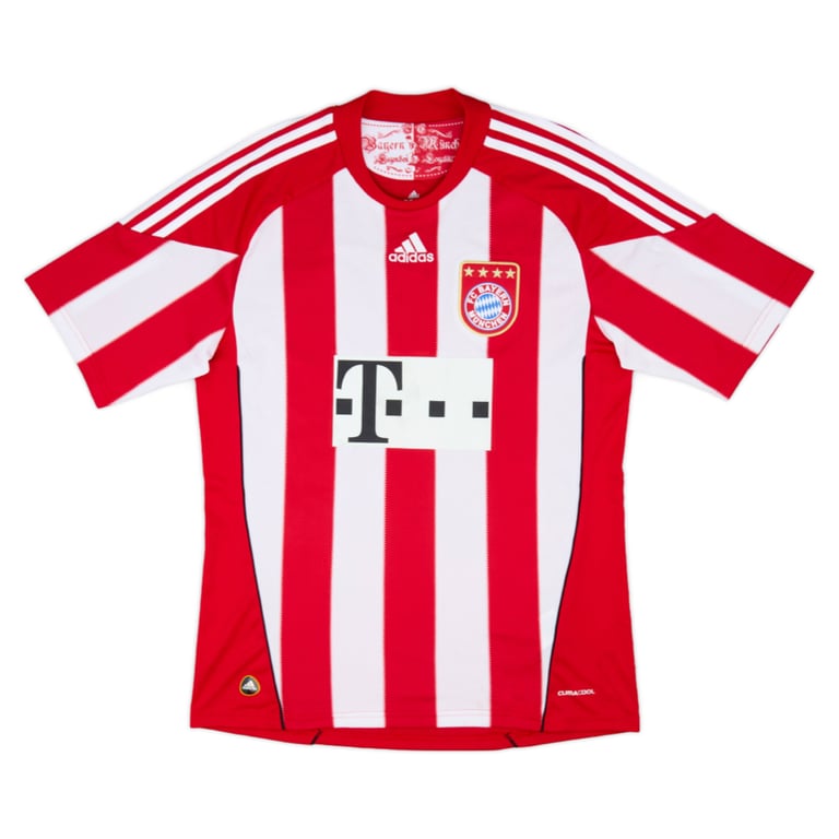 2010-11 FC Bayern Múnich 1a Equipación